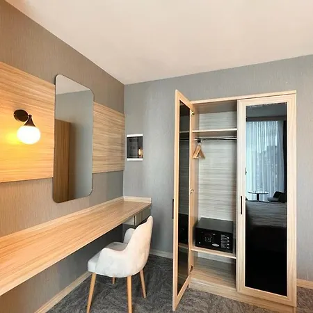 Otel Royal Mass Airport Business Arnavutkoy