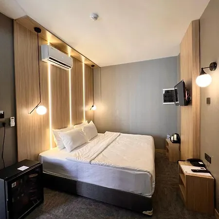 Royal Mass Airport Business Hotel