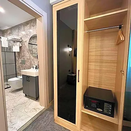 Royal Mass Airport Business 3* Arnavutkoy