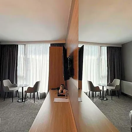 Otel Royal Mass Airport Business